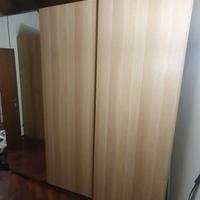Armadio camera da letto quasi nuovo
