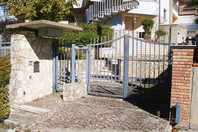 Avigliano - Via delle Magnolie -