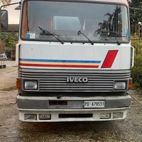 Camion Iveco 115-17