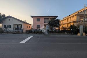 CASA INDIPENDENTE A MONTECHIARO D'ACQUI