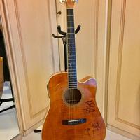 Chitarra Cort MR727F Amber