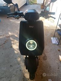 NIU N-Series 50 elettrico scooter