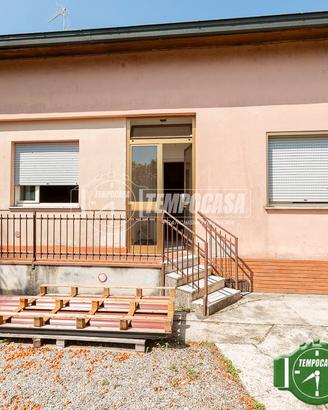 VILLA BIFAMILIARE CON DUE BOX DOPPI