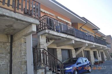 Immobile in asta di 94 m² con 3 locali e box auto 