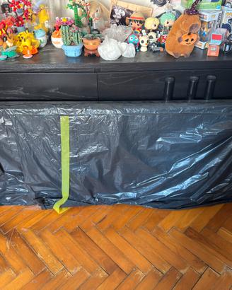 Scrivanie nere ikea come nuove