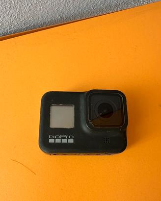 GoPro Hero8 Black + 4 batterie + caricabatterie