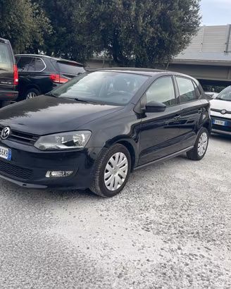 VOLKSWAGEN POLO - HIGHLINE - BLUE MOTION TECNOLOGY