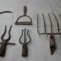 Forcone e attrezzi per barbabietole vecchi n'5