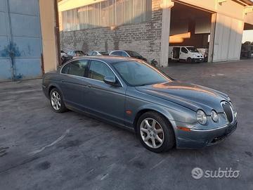 Jaguar S- Type 2008 2.7 V6 Demolita - Per Ricambi