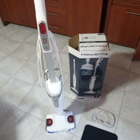 Lavapavimenti a vapore Rowenta nuova