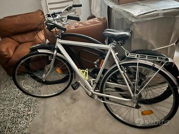 Bici grigia uomo