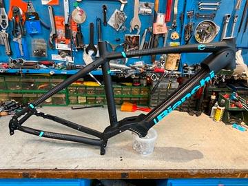 TELAIO BIANCHI IMPULSO E-ROAD. NO FORCELLA. E-BIKE