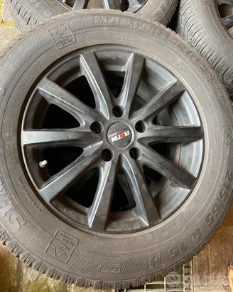 Gomme invernali 215 15 16 e cerchi  nissan qashqai
