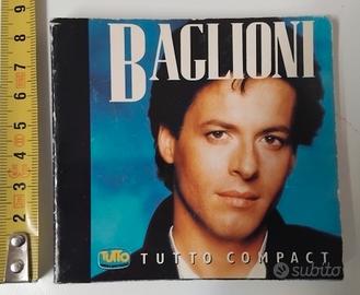 VECCHIO PICCOLO LIBRO CLAUDIO BAGLIONI  ANNI 80