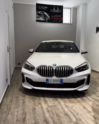 Bmw 118 118d 5p. Msport