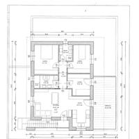 Appartamento tricamere in villa con posto auto