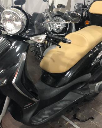Piaggio Beverly 300 i.e. tourer