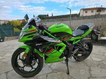  Kawasaki ninja 125