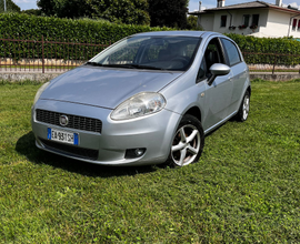 Fiat grande punto 2011 benzina' GPL