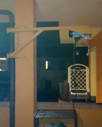 argano elettrico con braccio in ferro 