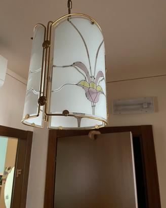 Lampadario datato