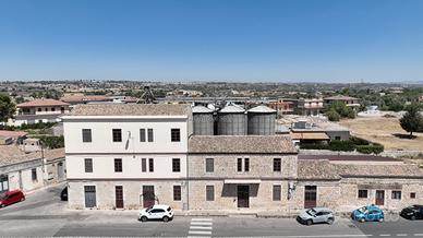 Capannone a Modica (RG) - Frigintini