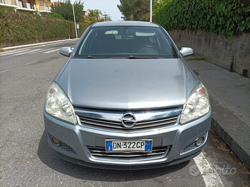 Vendo Opel Astra 1.3 diesel anno 2008 km 149000