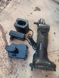 Smerigliatrice hitachi a batteria