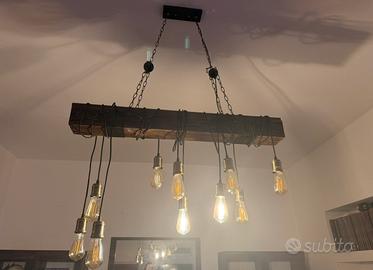 Lampadario industriale  in legno vintage