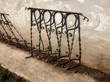 Ringhiera  per scale in ferro battuto