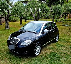 Lancia Ypsilon Platino 1.2 Momo Design Benzina/GPL