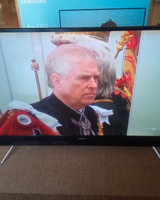 TV LED Samsung 32" full HD 1080P HDMI