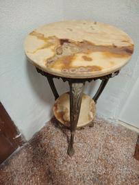 comodino antico con marmo e Ottone bronzo