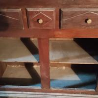Credenza antica