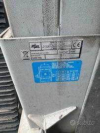 Ponte sollevatore auto 3200kg anno 2020