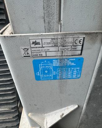 Ponte sollevatore auto 3200kg anno 2020