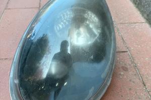Faro anteriore sinistro ch26