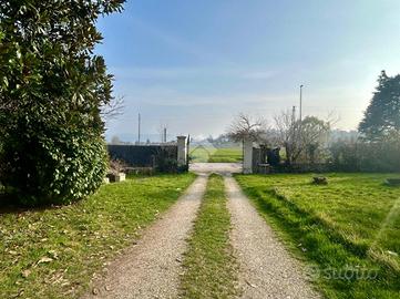 CASA SEMINDIPENDENTE A SOVIZZO