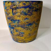 Vaso di terracotta decorato