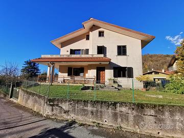 PANORAMICA CASA DI TESTA DAI COMODI SPAZI