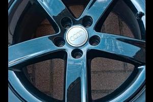 Cerchi in lega e gomme 4 stagioni Audi 