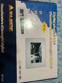 Cornice Digitale Majestic DF537