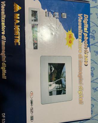 Cornice Digitale Majestic DF537