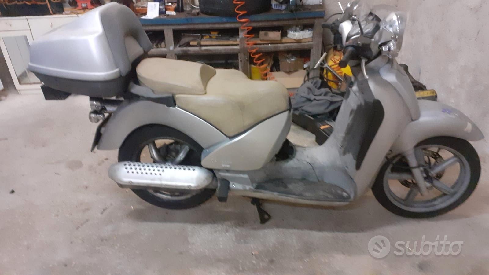 Marca Aprilia Scarabeo 150 Prezzo Scarabeo 50cc Scarabeo 2019