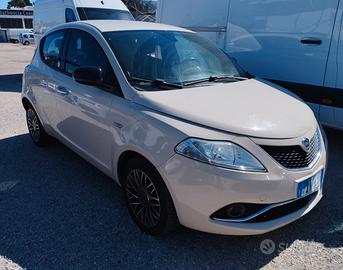 Lancia Ypsilon 1.2 69 CV 5 porte GPL Ecochic Silve