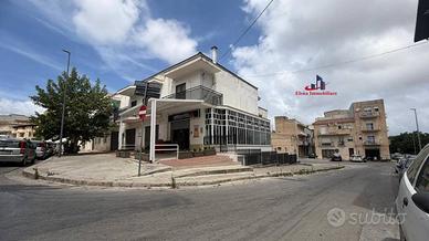 Attività / Licenza di 130 m² con 4 locali a Alcamo