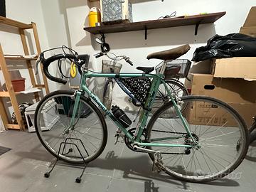 Bici da corsa d’epoca Bianchi Rekord 842