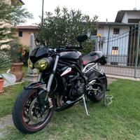 Triumph street triple 765 RS