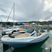 ZAR 95 Sport Luxury con 2 x 300 Hp Mercury