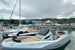 ZAR 95 Sport Luxury con 2 x 300 Hp Mercury